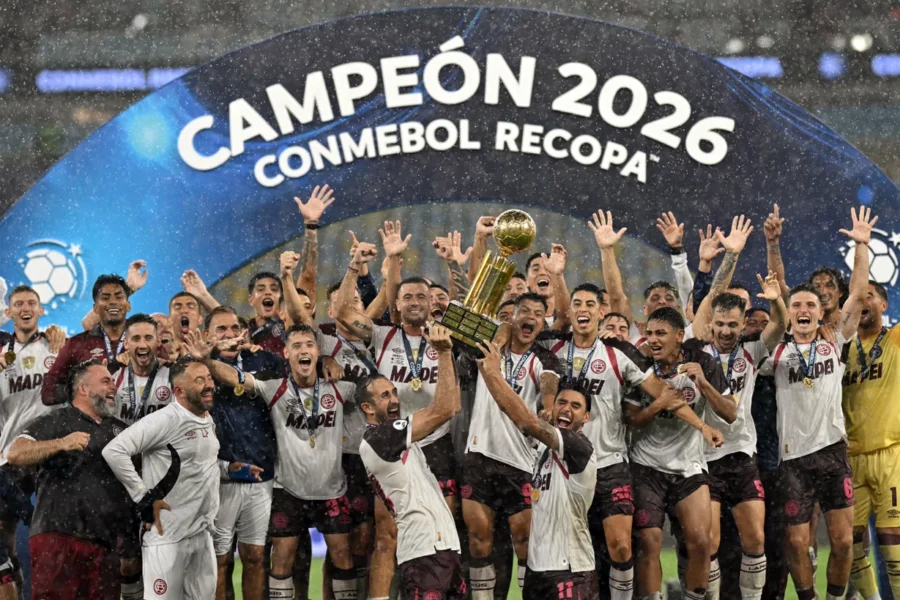 Lanús venció a Flamengo y conquistó la Recopa Sudamericana