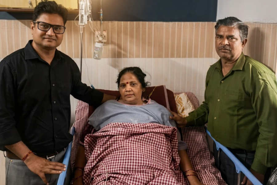 Mujer declarada muerta revive tras fuerte golpe