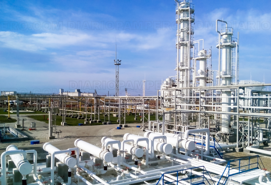 El  petróleo supera los 119 dólares y su máximo desde 2022