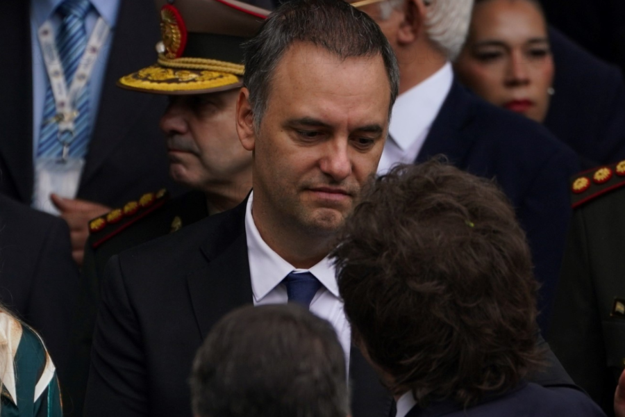 Investigan una nueva hipoteca de Adorni por US$ 100.000