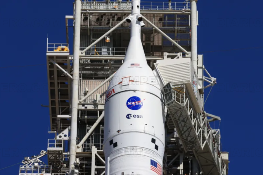 Los astronautas de Artemis II superan fallas de comunicación y problemas técnicos