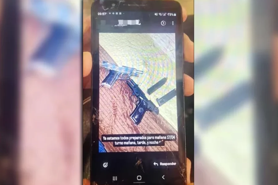 Amenaza de tiroteo en un colegio de Necochea: investigan a una adolescente tras rastreo digital