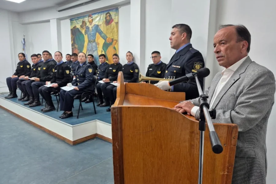Día Nacional de la Policía: reconocimiento a efectivos heridos y homenaje a caídos en servicio en La Pampa