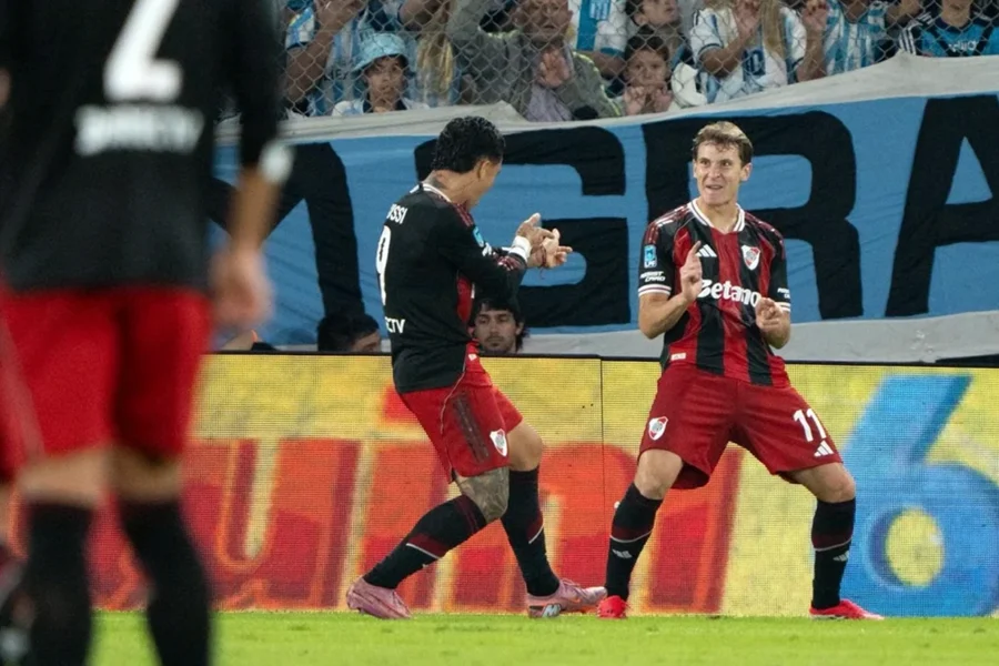 River impuso autoridad ante Racing y se afirma como escolta en la Zona B