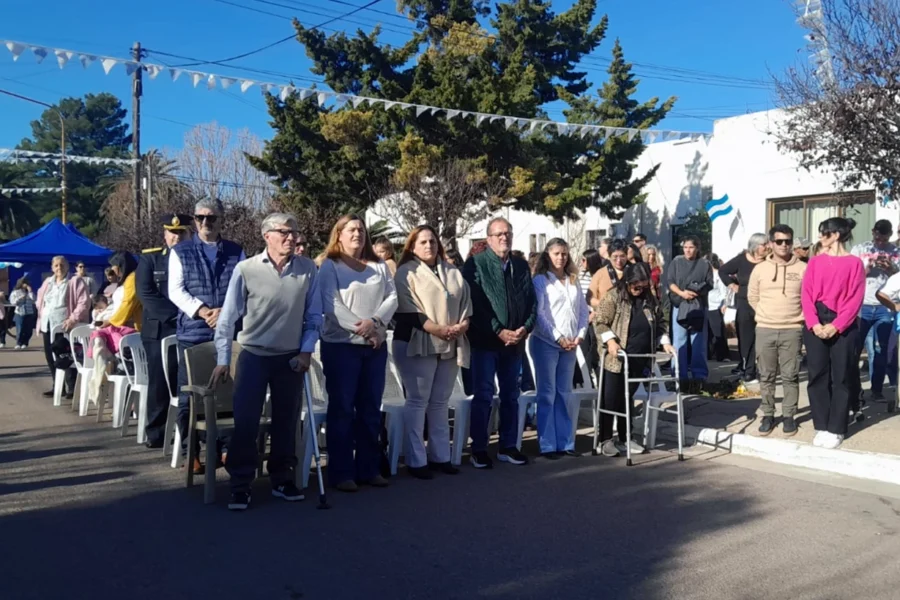 Eduardo Castex celebró el 216° aniversario de la Revolución de Mayo