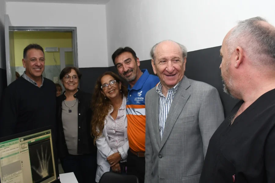 Miguel Cané refuerza la atención local con un nuevo equipo de Rayos X digitalizado