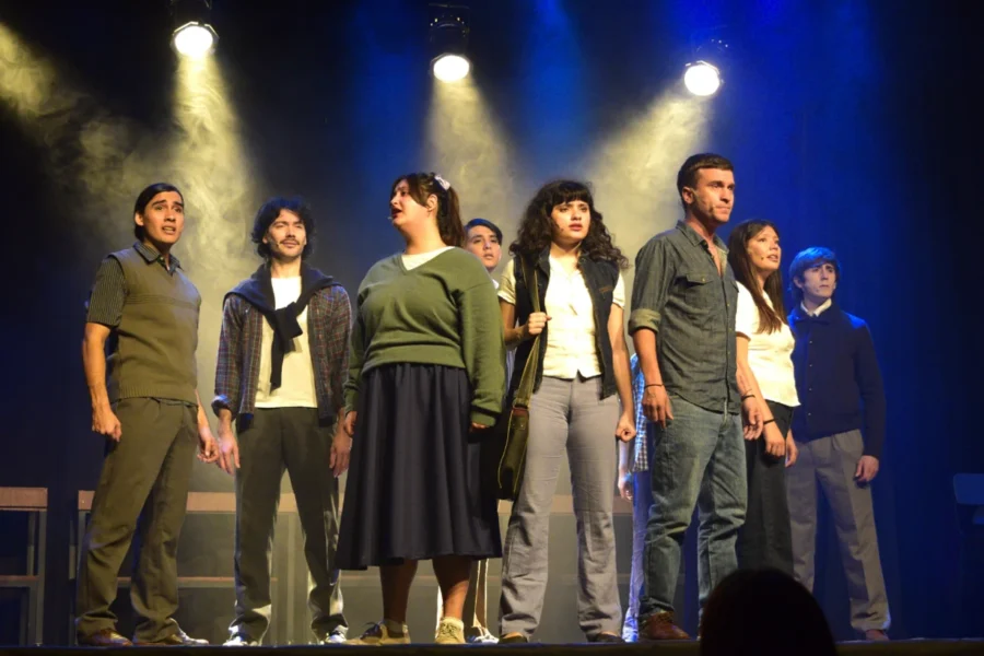 “La Isla” se presentó en Toay