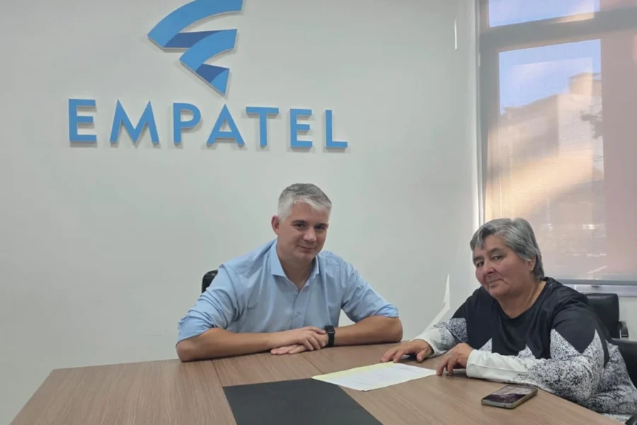 Limay Mahuida incorporará fibra óptica domiciliaria y mejorará la estabilidad del servicio de internet