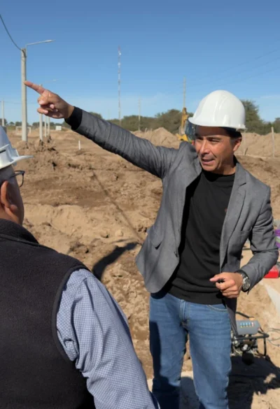 Santa Rosa avanza con obras urbanas para 580 familias en el sector sudeste