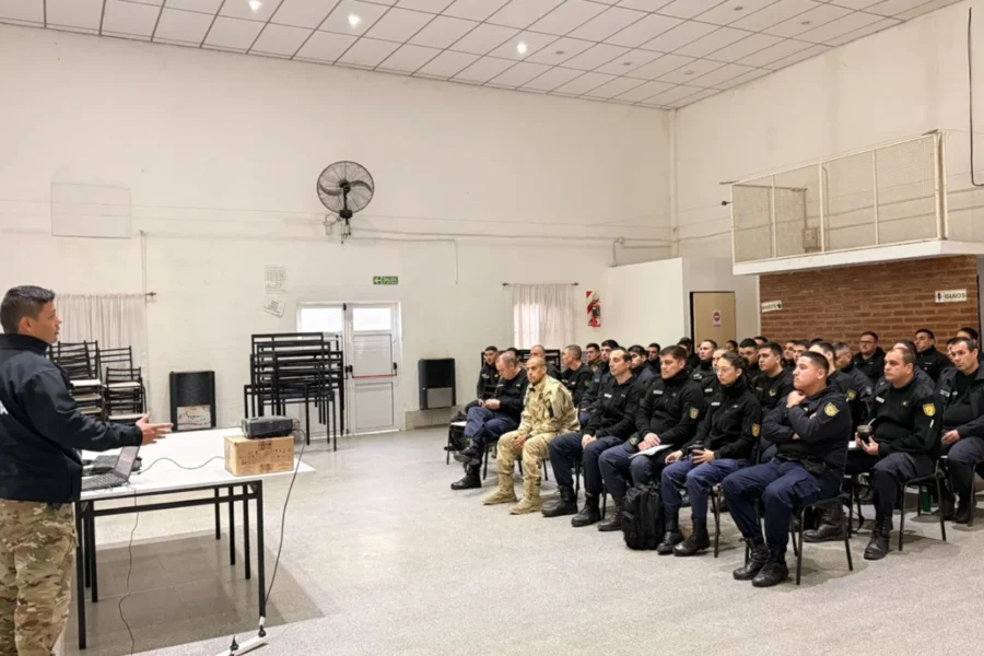 189 policías completaron capacitaciones en La Pampa