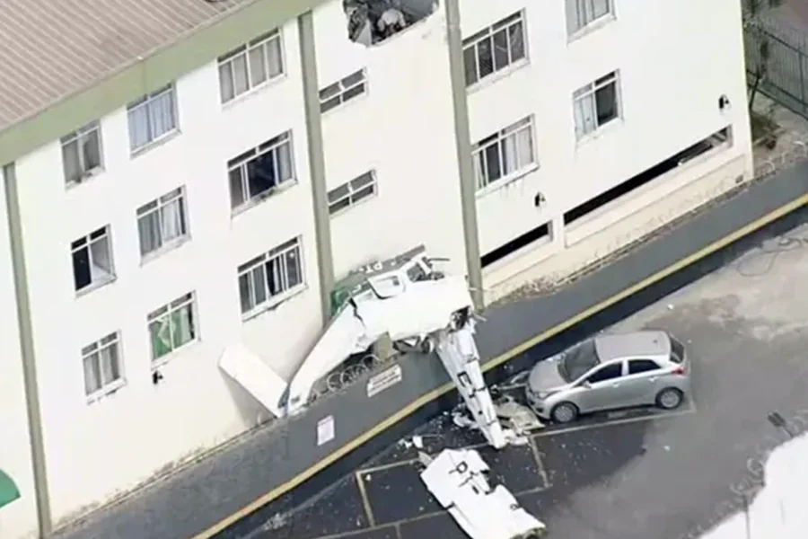 Avioneta se estrelló contra un edificio en Belo Horizonte y dejó dos muertos
