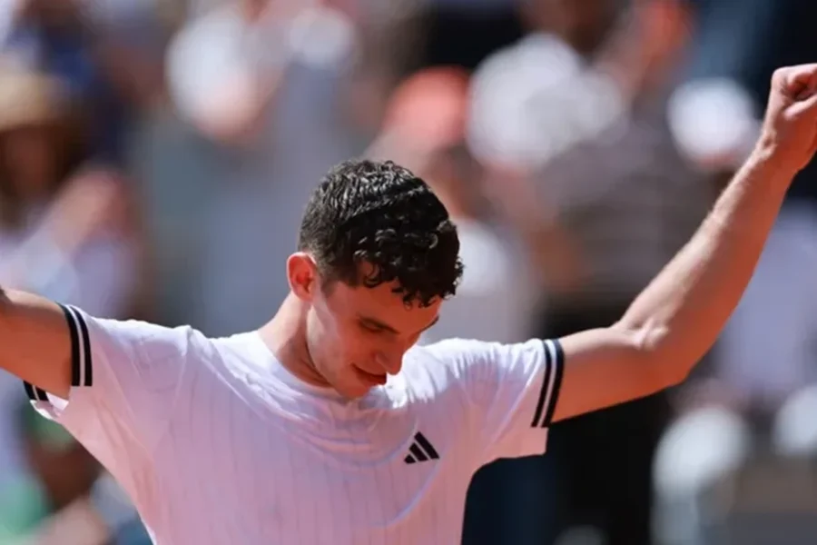 Juan Manuel Cerúndolo eliminó a Jannik Sinner en Roland Garros