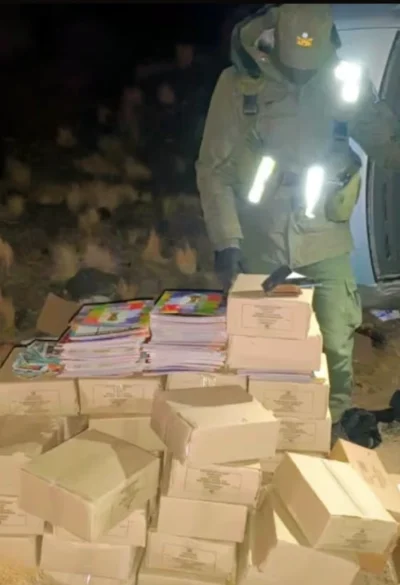 Contrabando de figuritas del Mundial 2026 en Mendoza: escapó de un control, volcó y terminó detenido