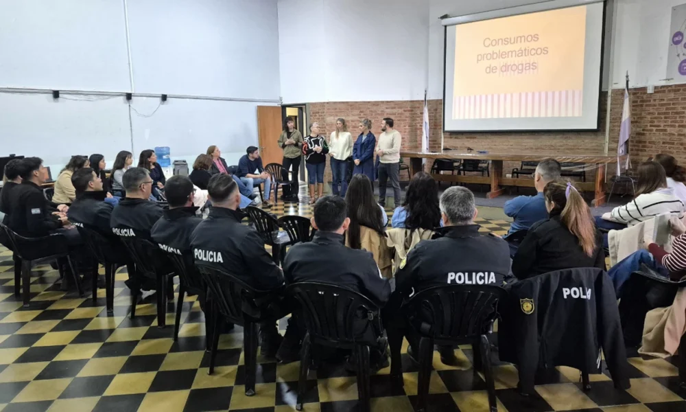 Miguel Riglos reunió a instituciones para abordar consumos problemáticos