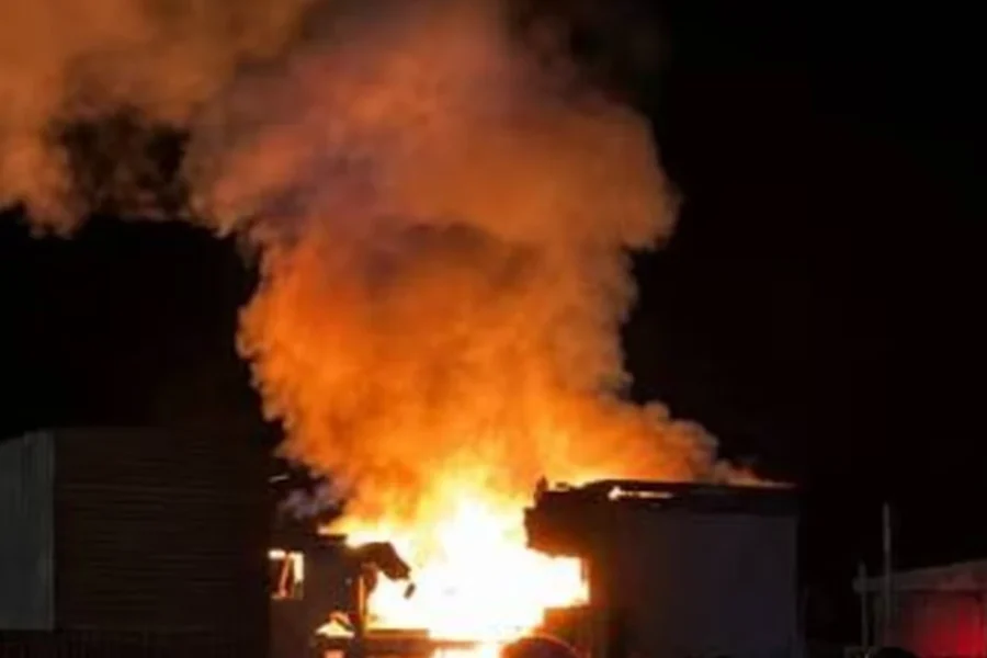 Explosión e incendio en Santa Cruz: tres muertos y varios heridos graves