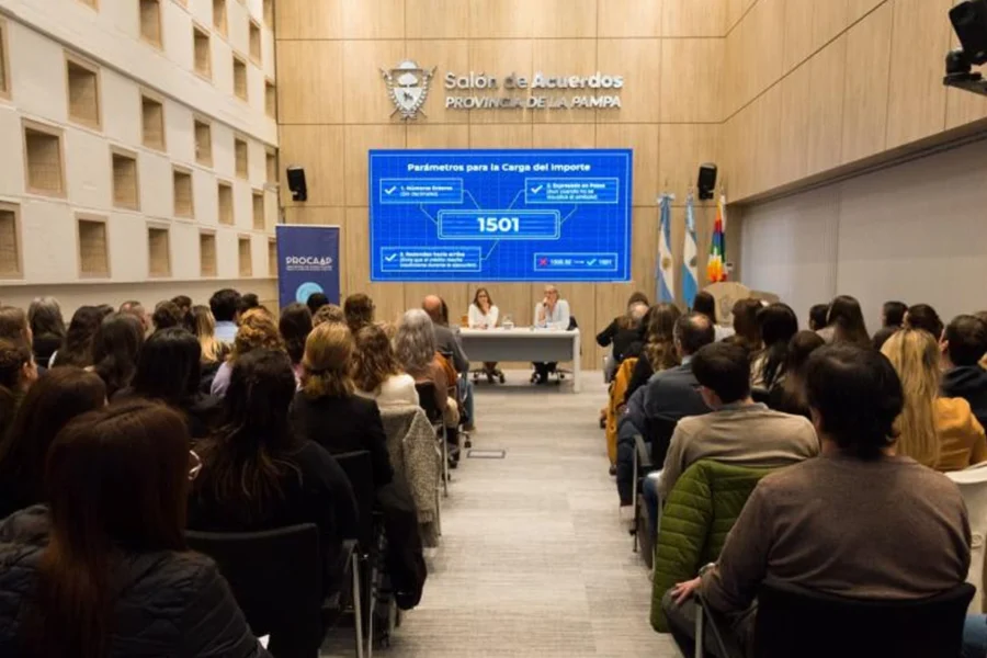 Agentes provinciales participaron de la capacitación para la carga del Presupuesto 2027