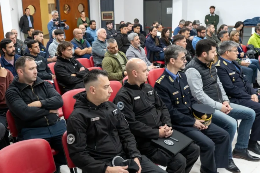 Masiva participación en la jornada sobre seguridad operacional para drones en La Pampa