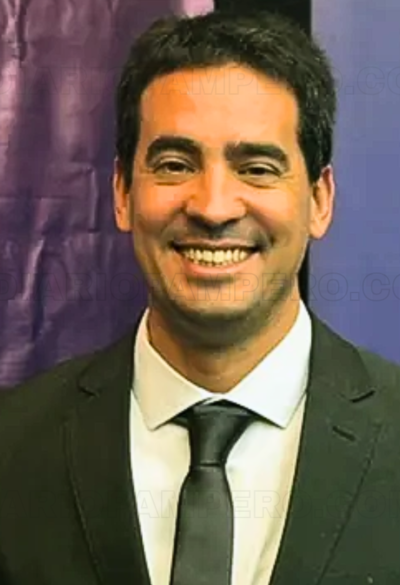 Adrián Ravier asume como vocero presidencial
