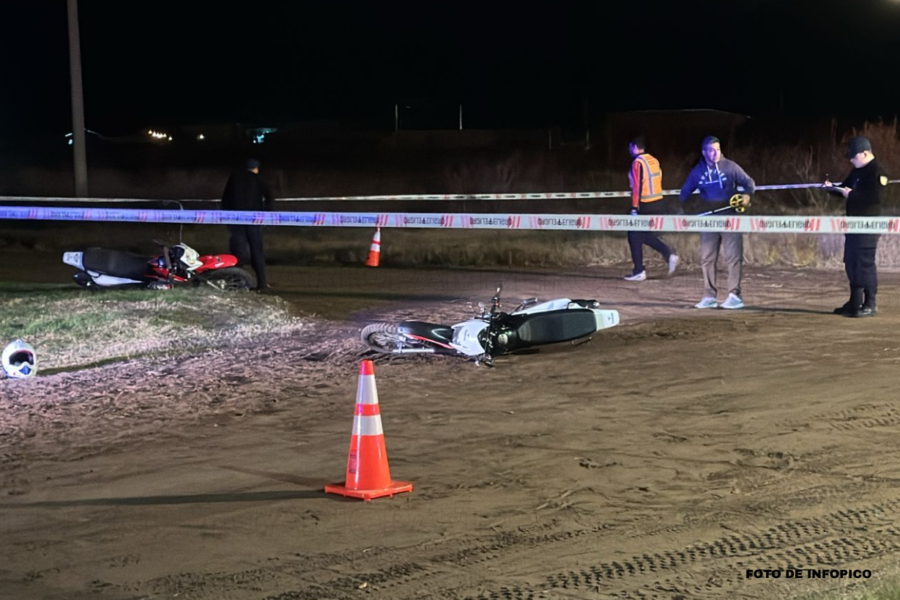 Dos jóvenes hospitalizados tras choque de motocicletas