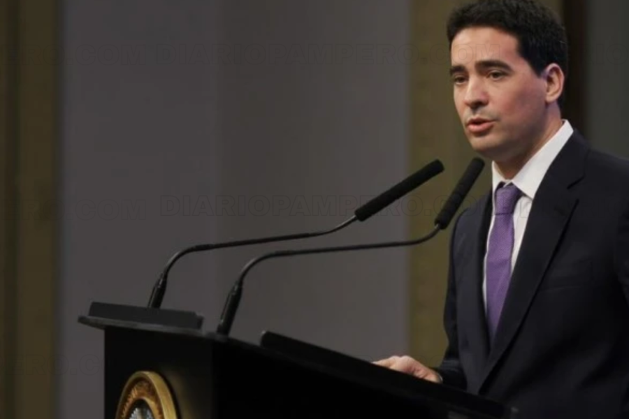 Ravier debuta y aconseja abrigarse si aumenta el precio del gas