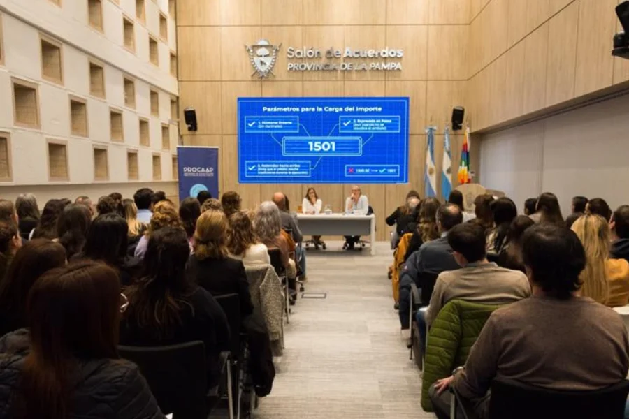 Capacitaciones para estatales en julio: cursos sobre GDE, energías renovables, Ley Micaela y salud mental