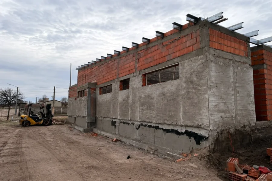 Avanza la construcción del Centro de Salud en el barrio Santa María de las Pampas