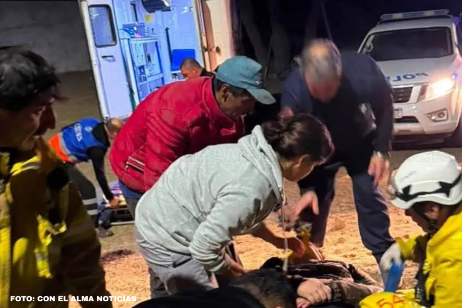 Rescate extremo en Victorica: salvan a joven que cayó 60 metros