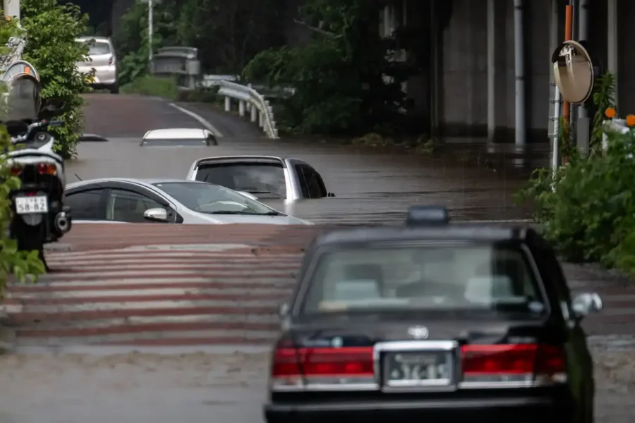 Lluvias récord e inundaciones en Japón dejan ocho muertos