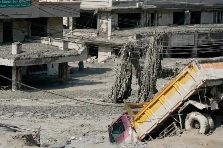 Inundaciones en Nepal dejan 22 muertos y 384 desaparecidos