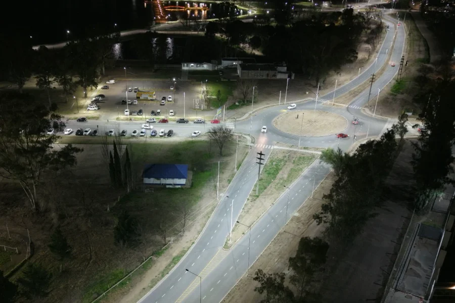 Juana Azurduy ya está iluminada: 125 luminarias LED completan una nueva conexión vial