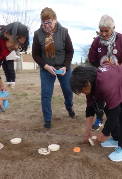 Puelches reunió a siete localidades en una jornada deportiva para personas mayores
