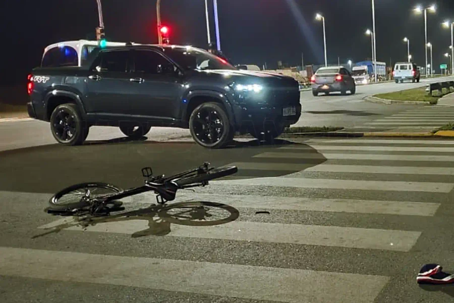 Murió el ciclista accidentado en Ruta Provincial 1 y calle 108