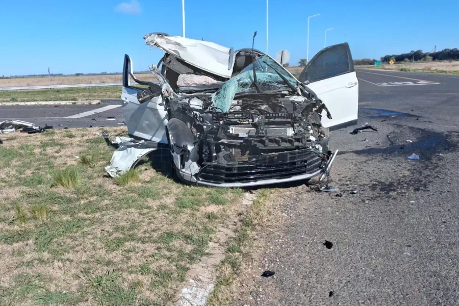 Fuerte choque en las rutas 7 y 10:  conductora salió ilesa